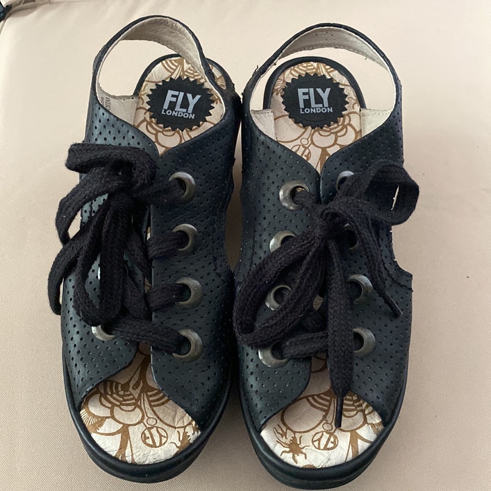 Fly London lace up- open toe wedge shoe- black size 41 - Picture 5 of 7